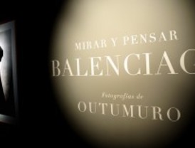 Balenciaga visto por Outumuro