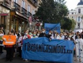 Decenas de personas contra la fibromialgia