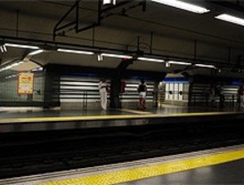 Una caída de suministro eléctrico detiene seis líneas de Metro