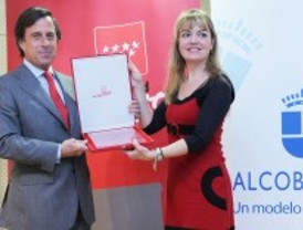 La Empresa Municipal de la Vivienda de Alcobendas recibe el sello madrid Excelencia