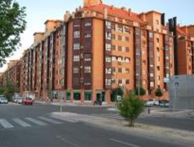 PSOE acusa a la Comunidad de gastar 91 millones menos en vivienda