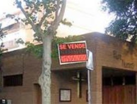 Vecinos de Alameda de Osuna piden que el Arzobispado 'no se lucre' vendiendo su iglesia