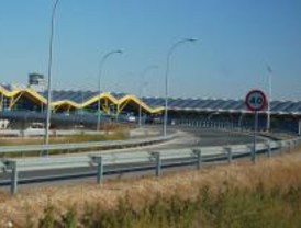 CGT convoca un encierro de 48 horas en Barajas por la 'precariedad laboral'