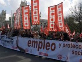 Los sindicatos exigen medidas contra la crisis