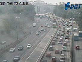 Lunes complicado en las carreteras