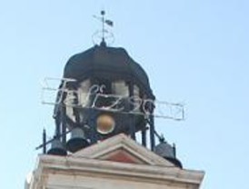 Miles de personas acuden al ensayo de las campanadas