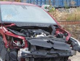 Cierran un taller que arreglaba coches siniestrados con piezas robadas y los vendía