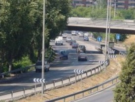 La M-40 sufre 8 kilómetros de retenciones