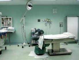 UGT denuncia que hay más de 40.000 madrileños pendientes de operarse