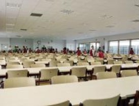 36.000 familias madrileñas no optaron a becas de comedor