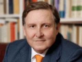 Villapalos: 'Siento tristeza por la continua pérdida de prestigio de la Complutense'