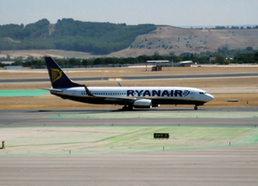 Ryanair dejará de volar de Madrid a Santander
