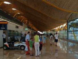 Incautados 170 kilos de coca en Barajas durante enero y febrero