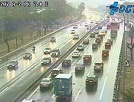 La lluvia y los paros complican en tráfico