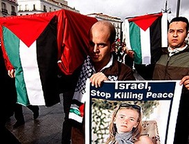 Centenares de manifestantes protestan por el ataque israelí a la Flotilla de la Libertad