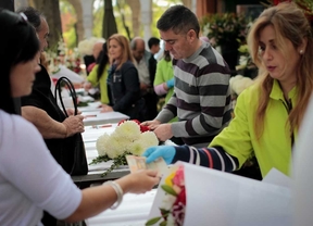 Las familias madrileñas acuden al cementerio