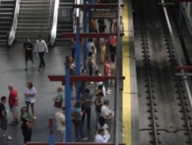Comprar un 'metrobús' en Madrid permite ahorrar menos que en Valencia o Barcelona