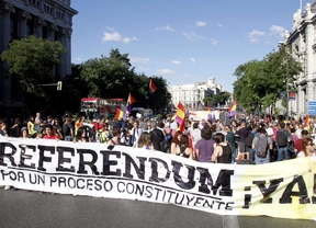 La petición de referéndum sobre el modelo de Estado vuelve a recorrer las calles