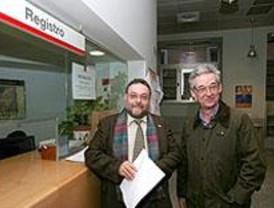 Enfermeros del Insalud reclaman la consolidación de sus puestos de trabajo