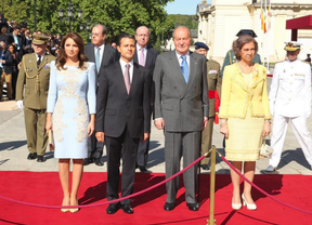 Los Reyes reciben con honores al presidente de México