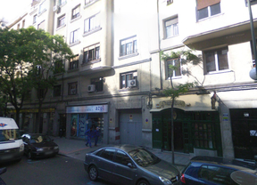 Una mujer se tira por la ventana tras apuñalar a su padre en Moncloa