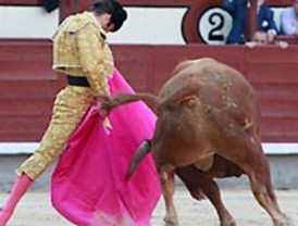 La Feria recupera la normalidad: otro petardo ganadero, ahora de los 'juanpedros', y otra estafa al público