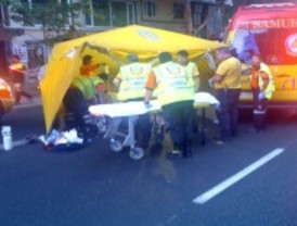 Atropellan a un hombre que se encontraba tumbado en mitad del Paseo de las Delicias