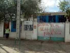 El párroco de la cañada insiste: 'Aquí sí hay chabolas'