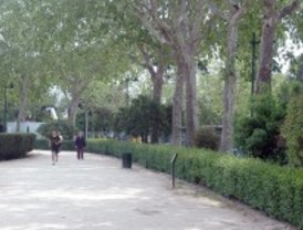 Construir juguetes reciclados en el Retiro