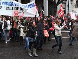 Protesta por la situación de las escuelas infantiles