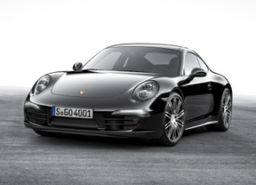 Los Porsche Boxster y 911 Carrera se visten de negro
