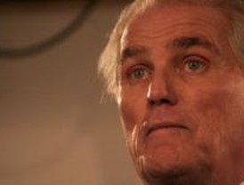 Calderón culpa de su dimisión a los medios de comunicación