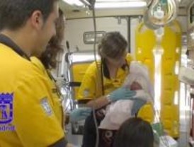 El padre del niño nacido en una trastienda: 'no nos daba tiempo a llegar al hospital'