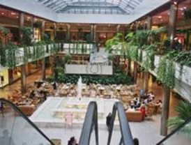 El Centro Moda Shopping acoge el Primer Salón Independiente de las Artes Plásticas