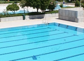 Expedientado por obligar a dos menores a limpiar un polideportivo tras colarse en la piscina de Aranjuez