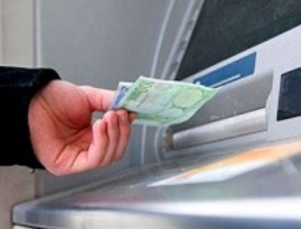 Los bancos suben las comisiones un 15% de media