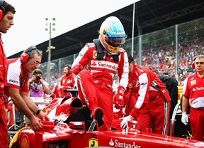Los cansinos aduladores de Fernando Alonso