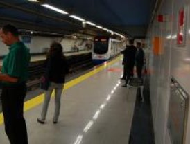 La tasa interaunal de viajeros de metro y autobús en Madrid desciende en junio