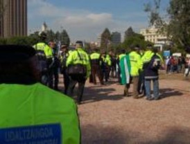 Los policías empiezan los cursos de lengua de signos