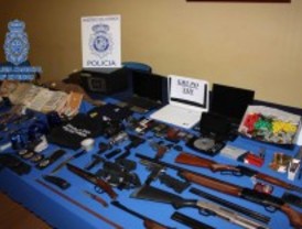 Se hacían pasar por agentes para robar domicilios