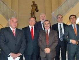 Los rectores se cansan de la Comunidad y ésta ofrece pagar los atrasos de las extras