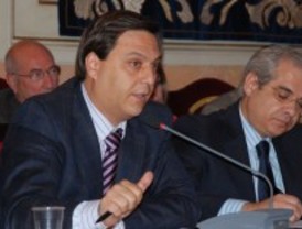 Alcalá baja el IBI y congela los demás impuestos municipales