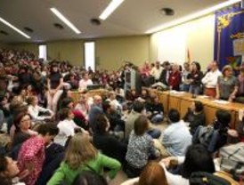 Los sindicatos convocan una huelga indefinida en la Justicia desde el 9-M