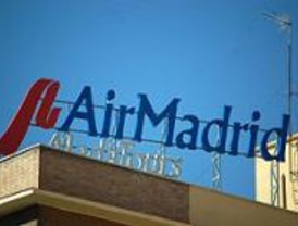LTU se queda las rutas y parte de la plantilla de Air Madrid