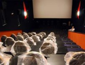 Carabanchel estrena un cine donde se puede jugar a la videoconsola en su pantalla