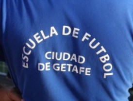 La Escuela de fútbol Ciudad de Getafe presenta sus equipos