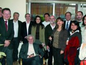 Se firman las escrituras de la Fundación Casa de los Pueblos de Alcorcón