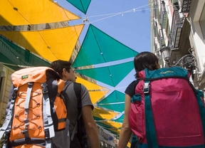 La oposición critica a la alcaldesa por la situación del turismo