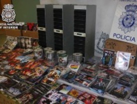 Cinco detenidos por pirateria audiovisual en Lavapiés