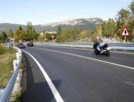 Más de 100 tramos están protegidos para los motoristas